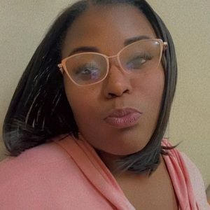 Meet your Posher, Candace